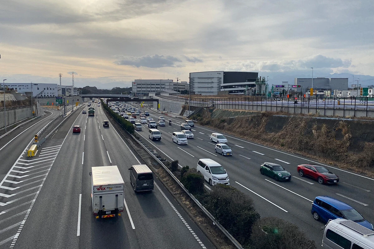 「夏には死者が出るかも......」。燃料の節約に苦しむトラックドライバーたちの悲鳴が聞こえる